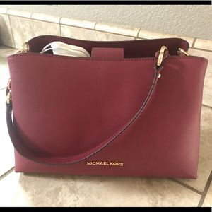 Michael kors purse
